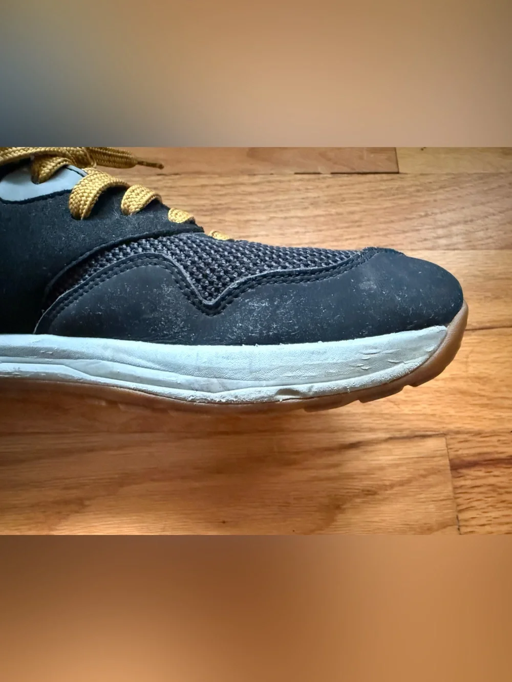 Lems Trailhead Men’s Mountain Sneaker Size 10
